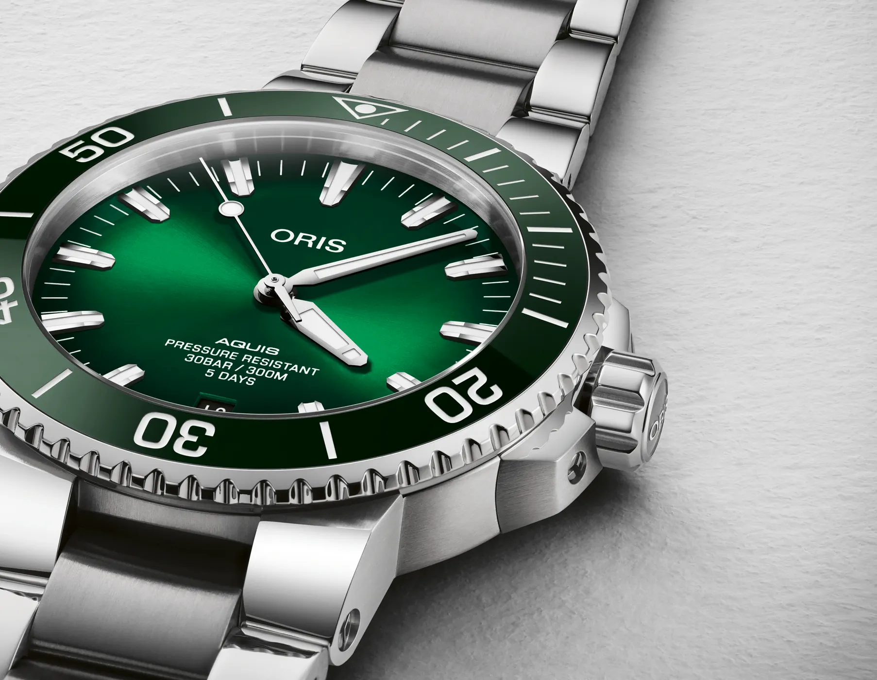 Oris Aquis Date · Calibre 400 · 41.5mm · Cadran Bleu · Bracelet Acier · 300m — vue 3